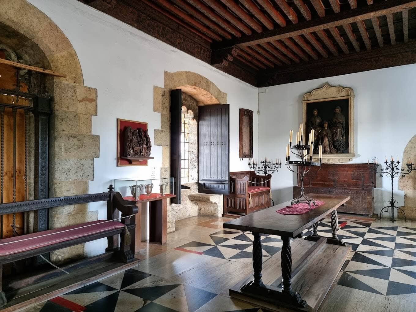 Period Furnishings & Art