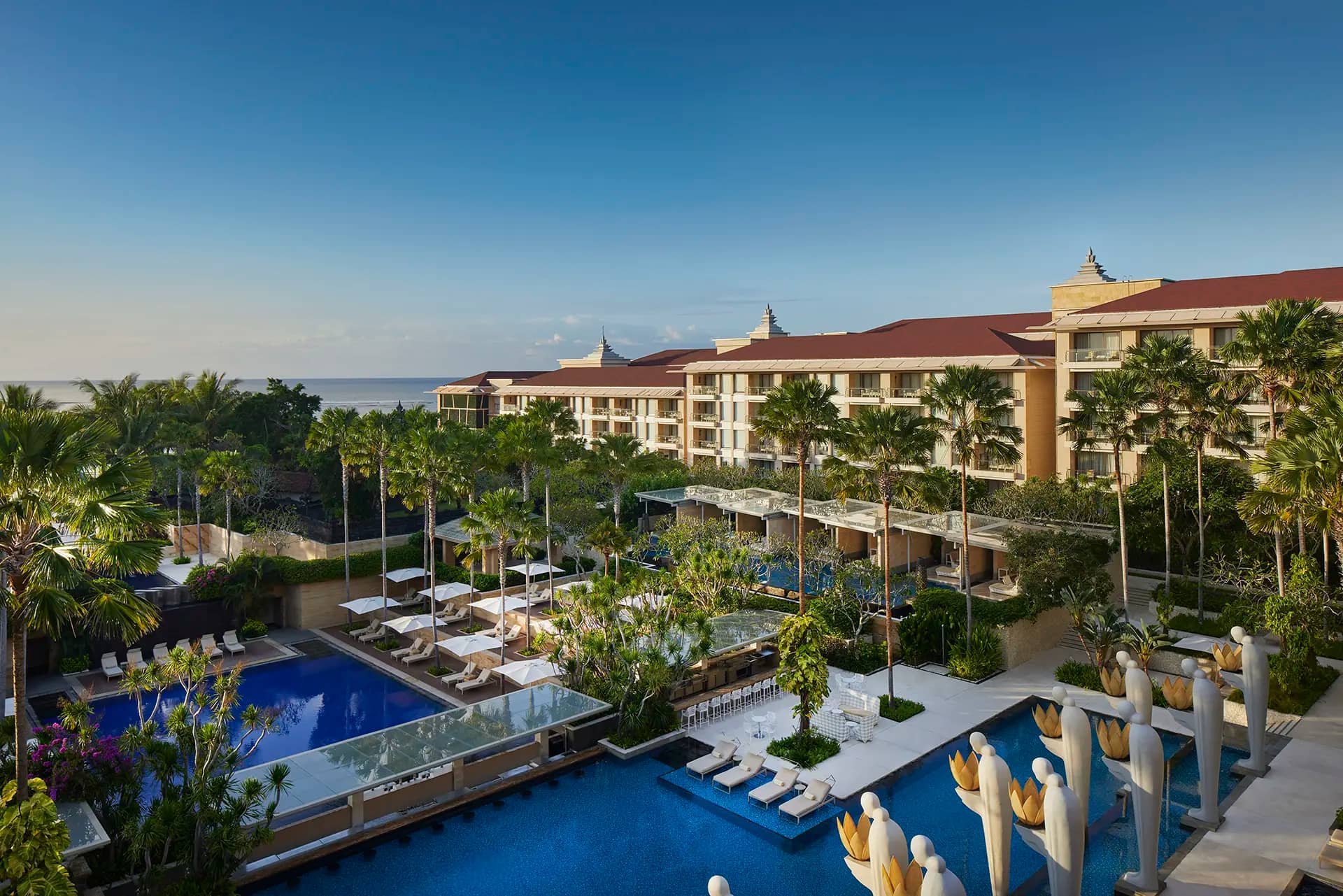 Luxury Resort Stays