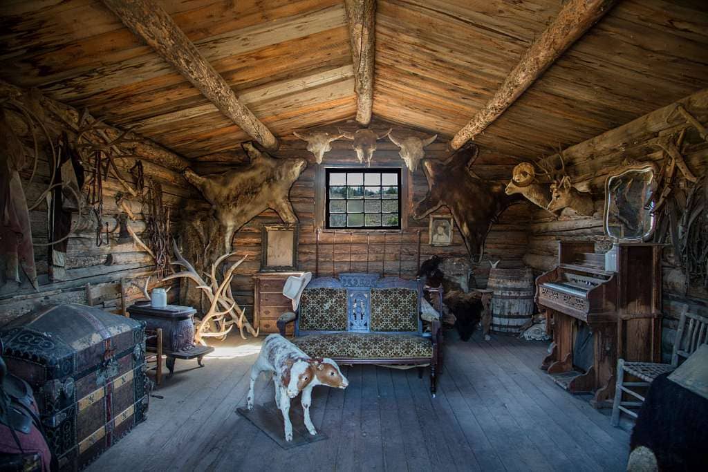 Period Antiques Display