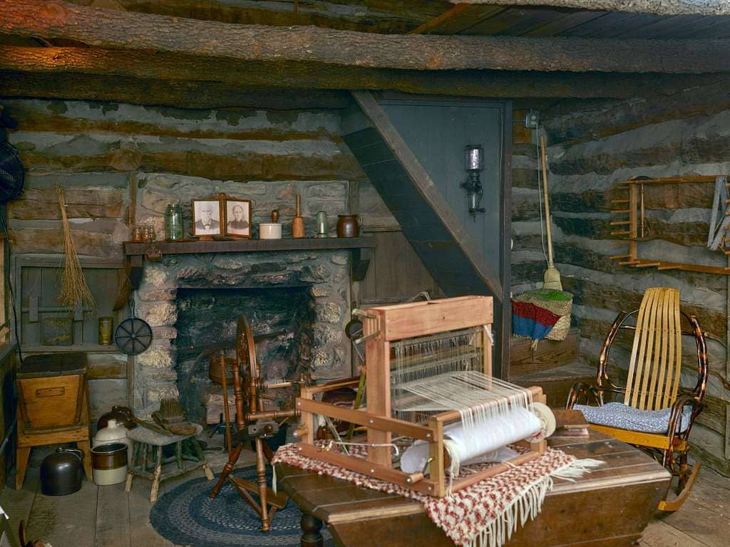 Log Cabin & Old-Time Shops