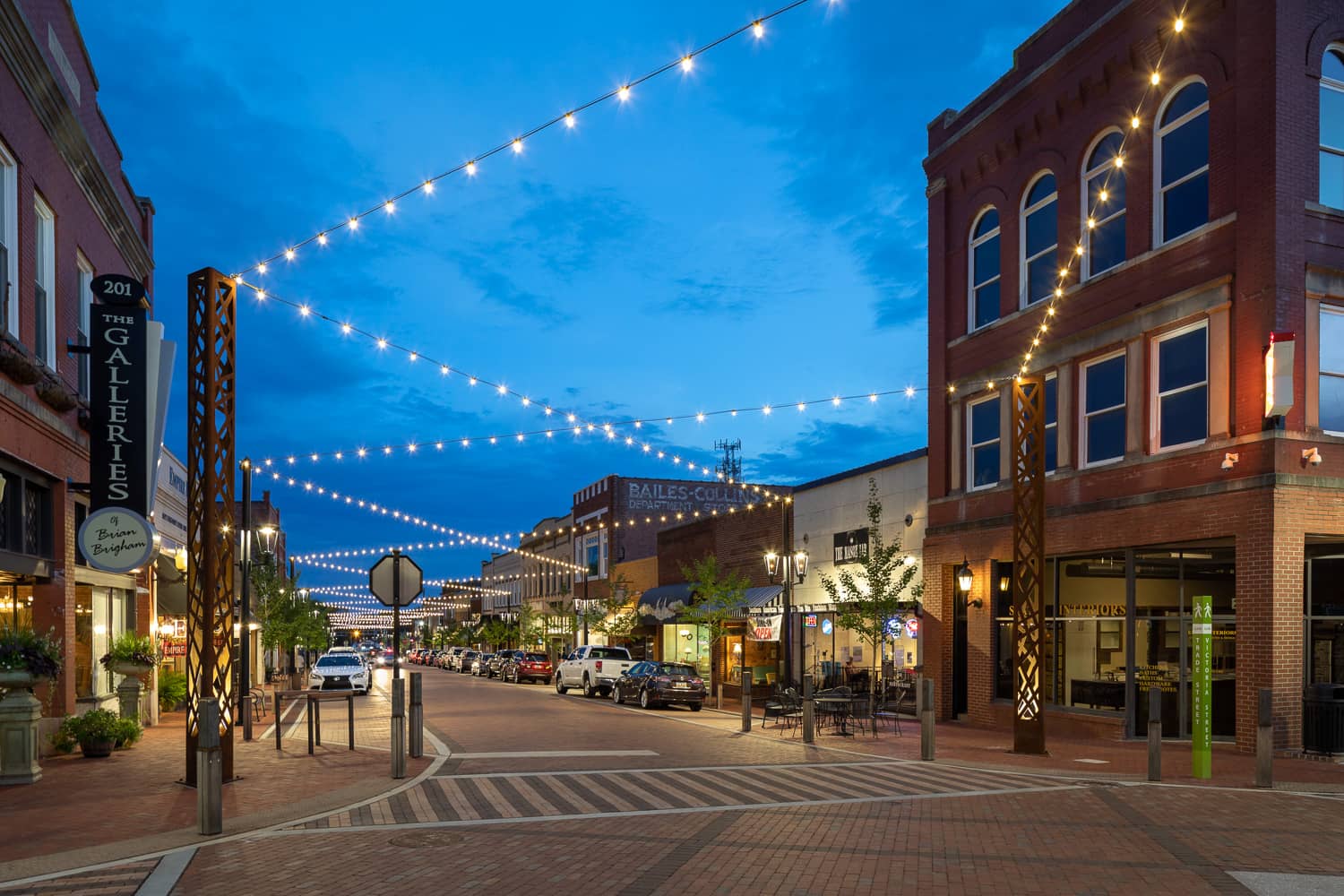 Phillips Avenue Stroll
