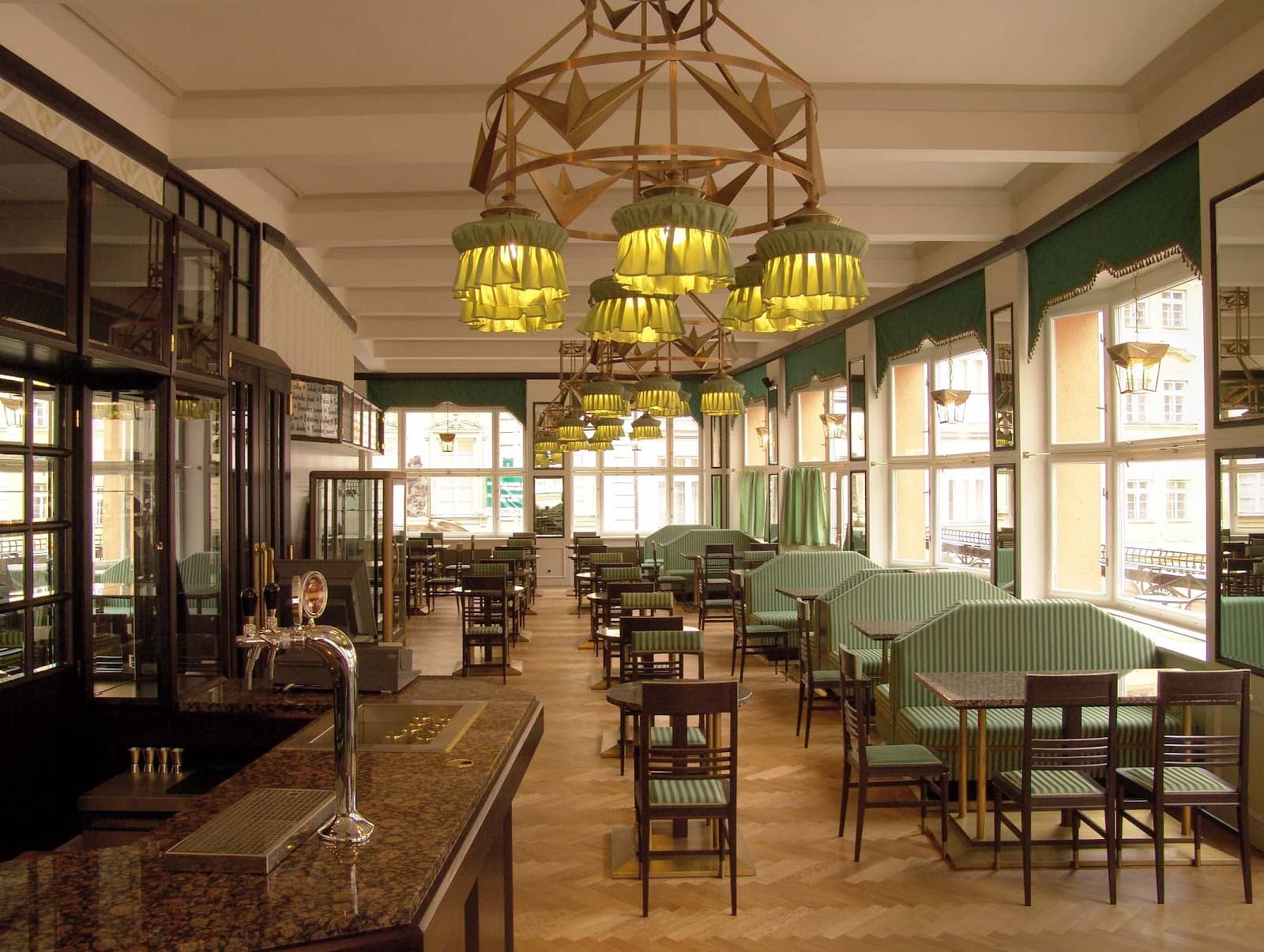 Grand Café Orient Cake