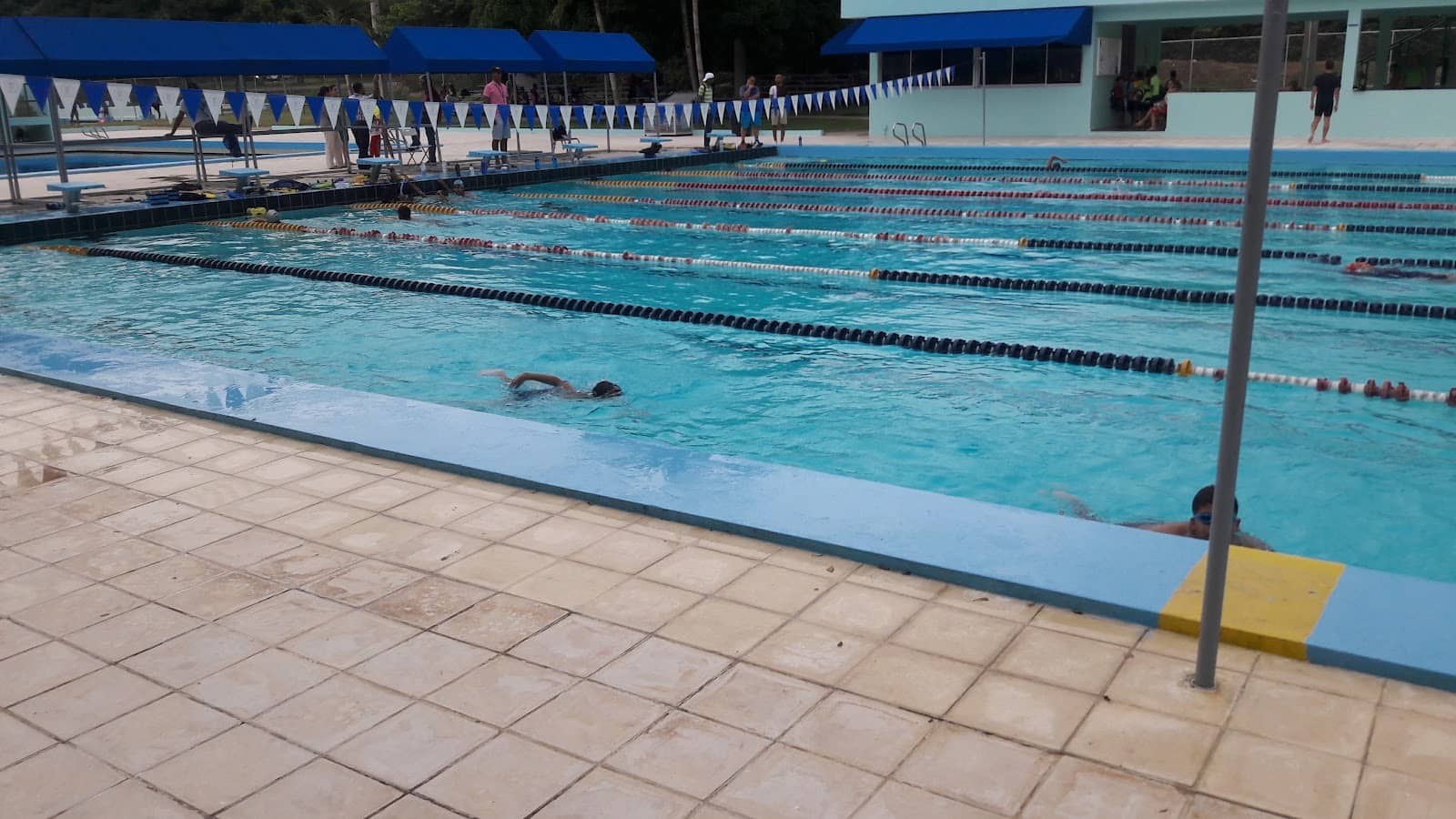 Underground Restaurant