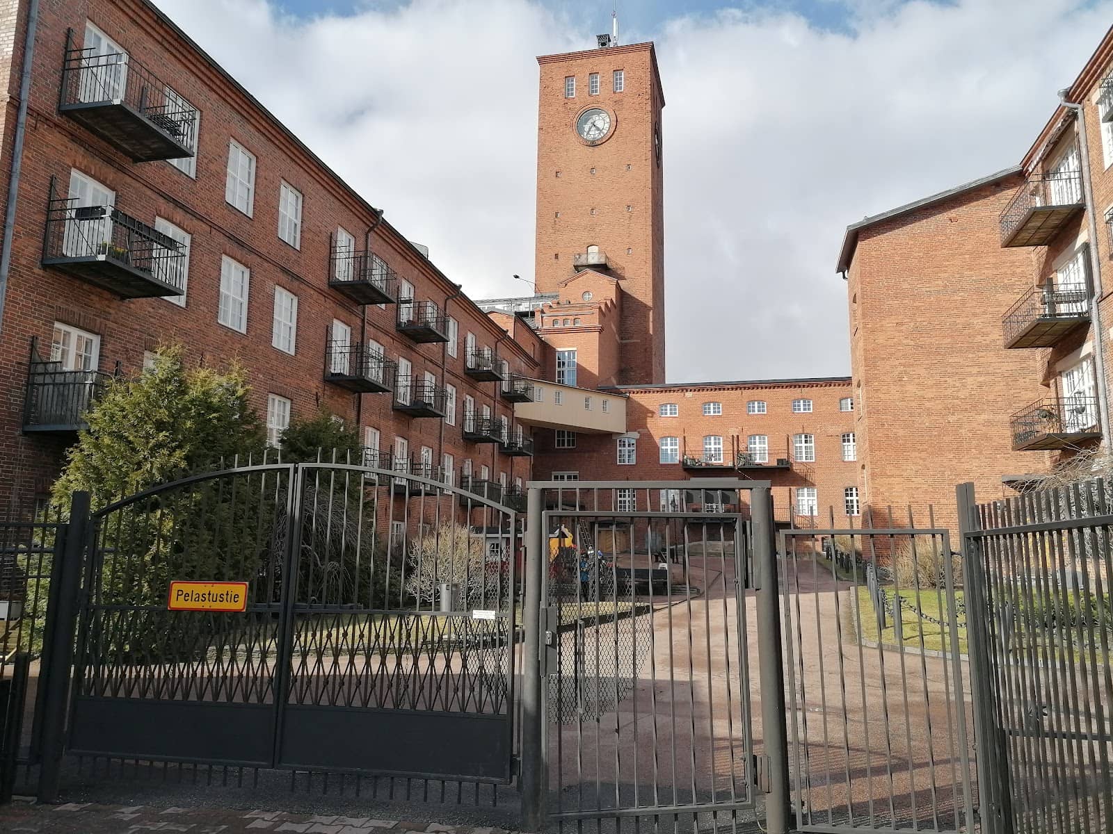 Dramatic Guided Tours