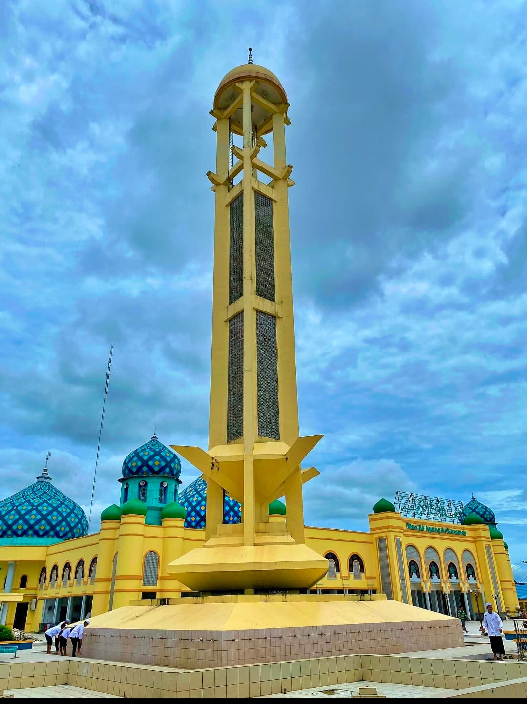 Masjid Agung Al Karomah - Image 1