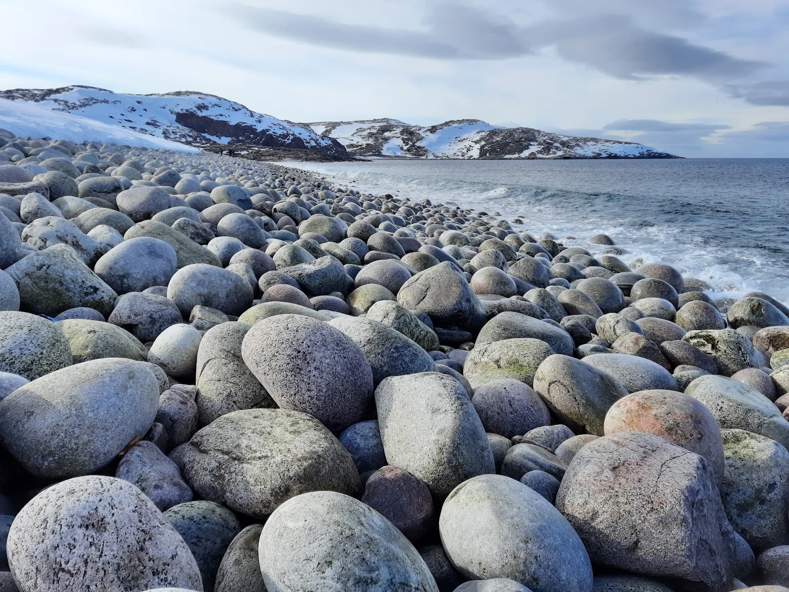 Dragon Eggs Beach Teriberka - Image 1