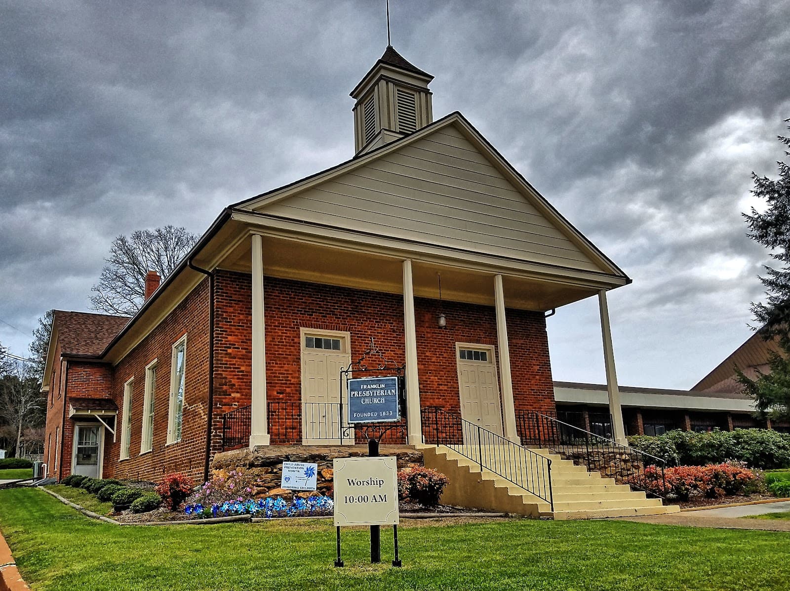 First Presbyterian Church and Cemetery (Old) - Image 1