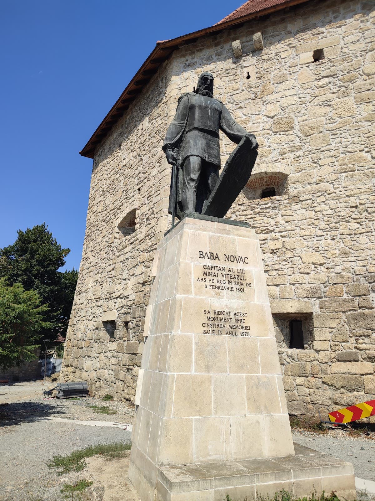 Baba Novac Statue - Image 1
