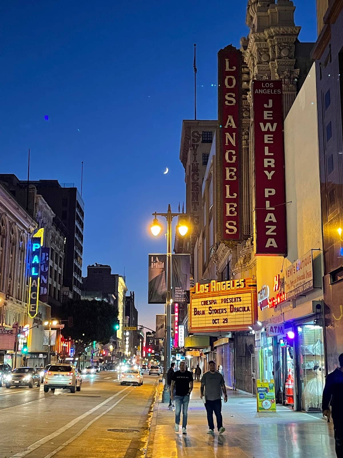 Food Trucks & Local Eateries