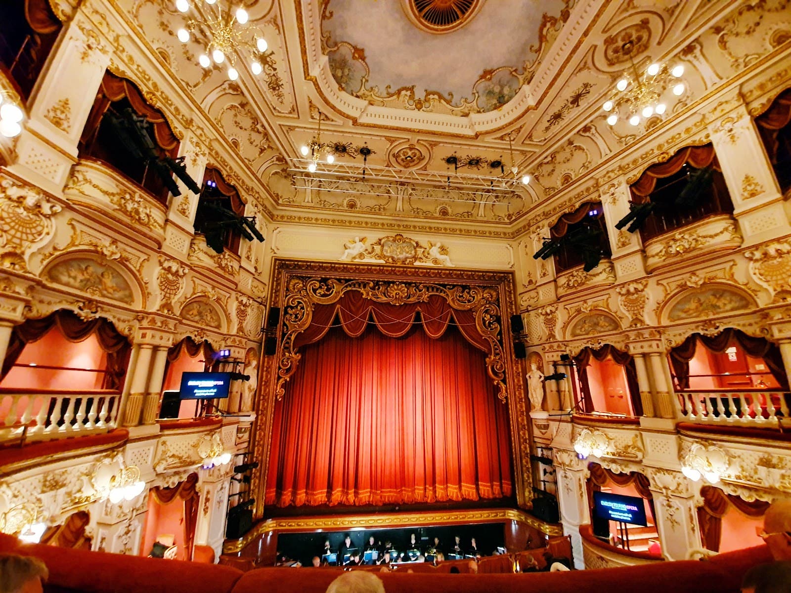 Lyceum Theatre - Image 1
