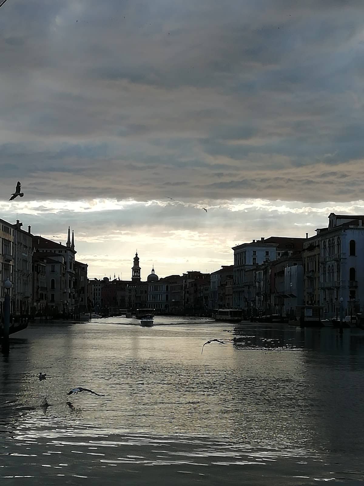 Traghetto Grand Canal Crossing