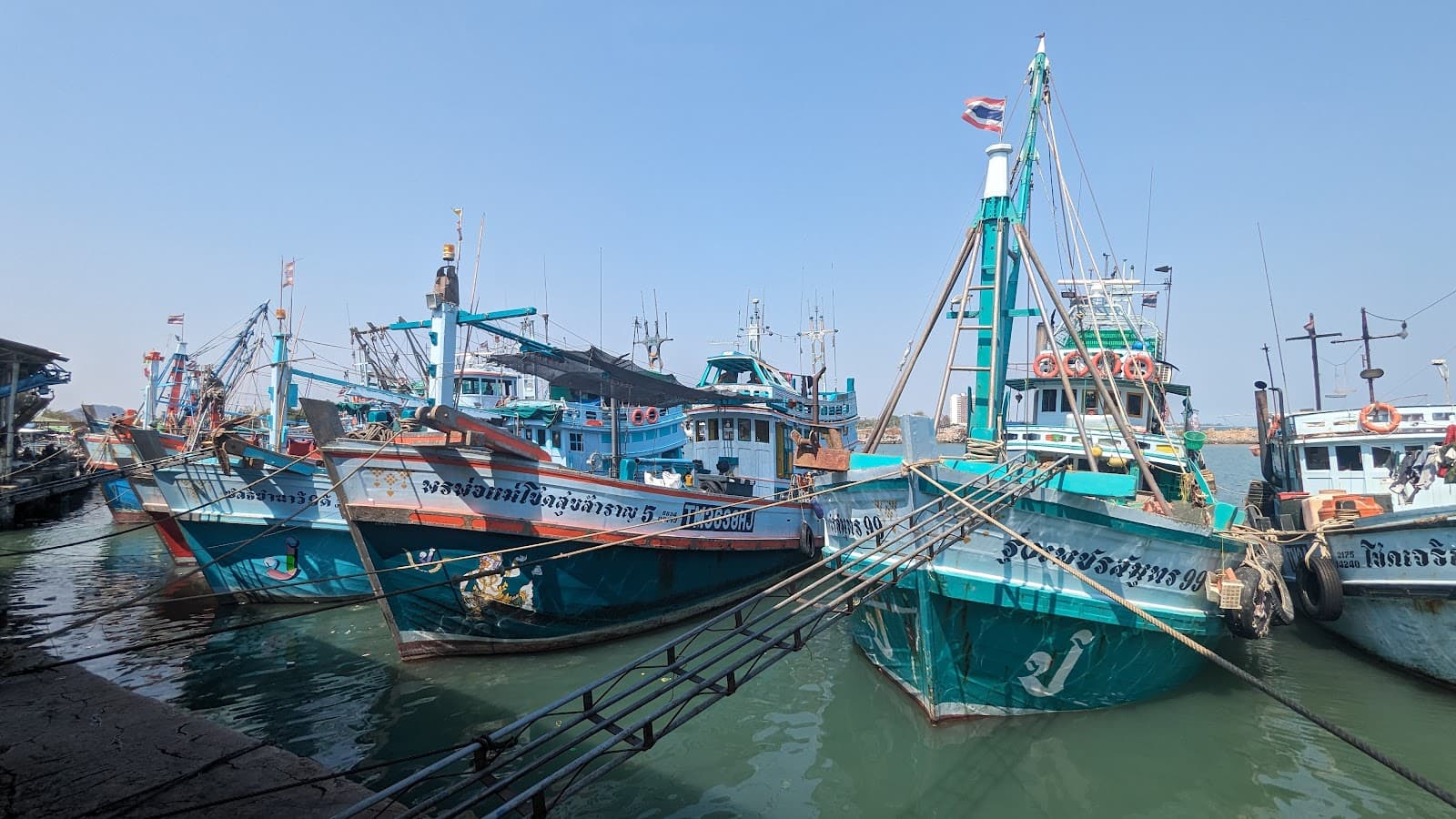 Cha-am Fishing Pier - Image 1
