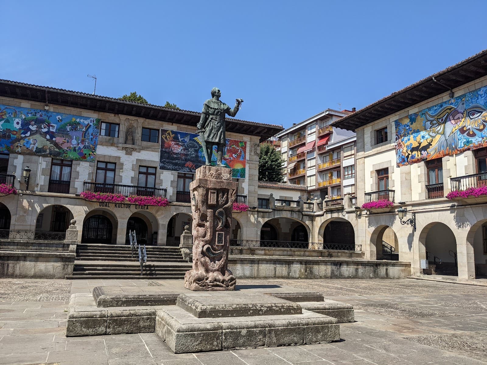 Plaza de los Fueros - Image 1