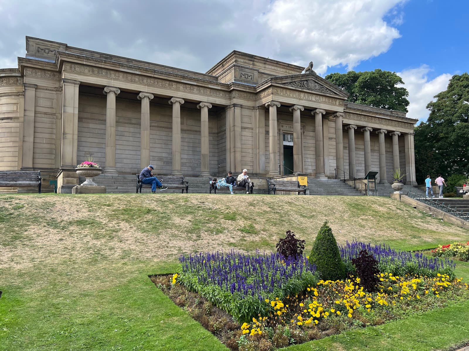 Weston Park Museum Sheffield - Image 1