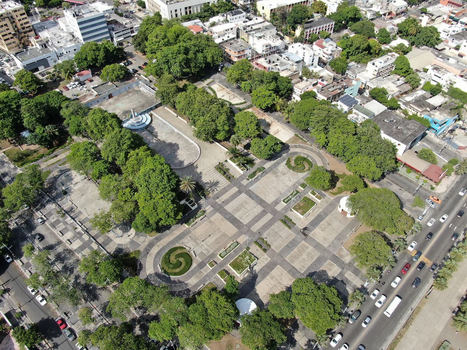 Parque Eugenio María de Hostos - Image 1
