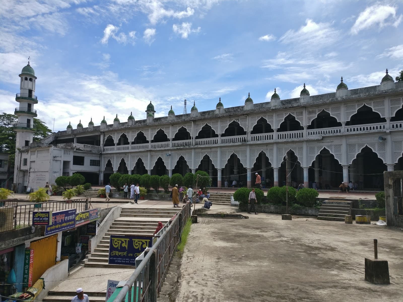 Anderkilla Shahi Jame Masjid - Image 1