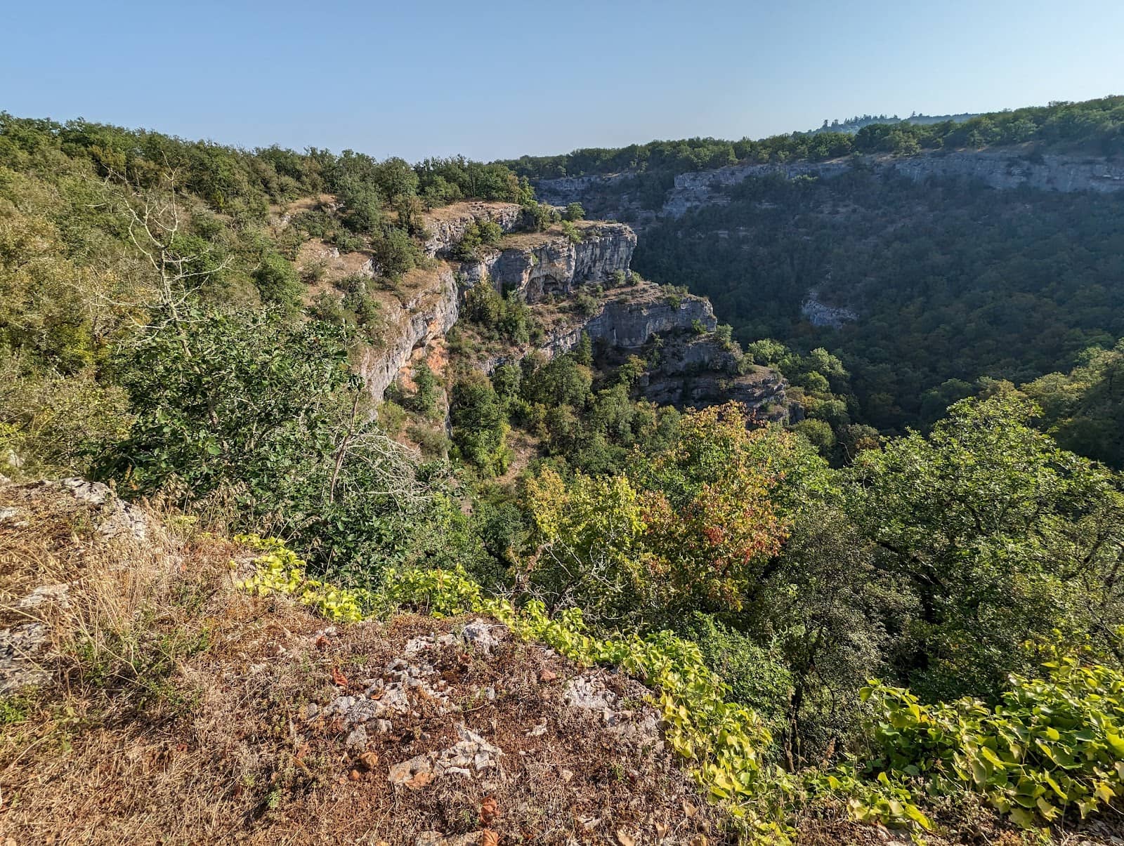 GR6 Hiking Trail