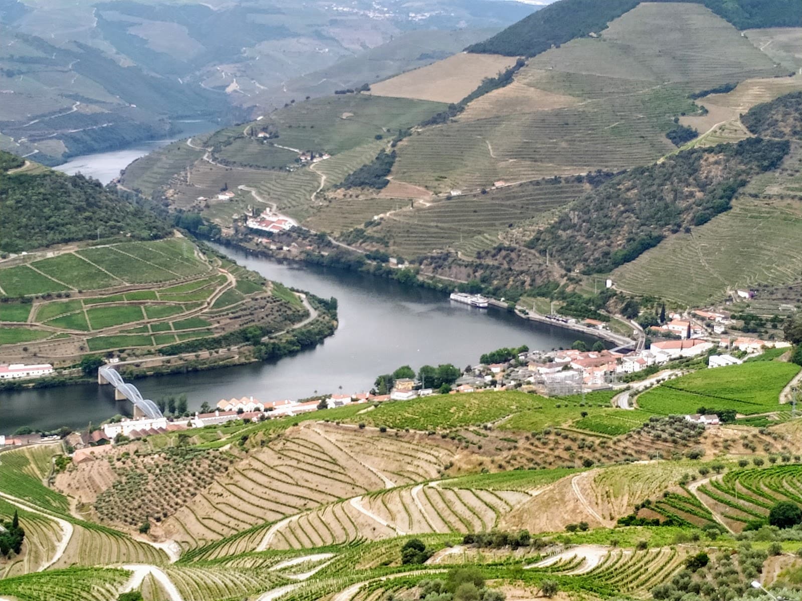 Miradouro de Casal de Loivos - Image 1