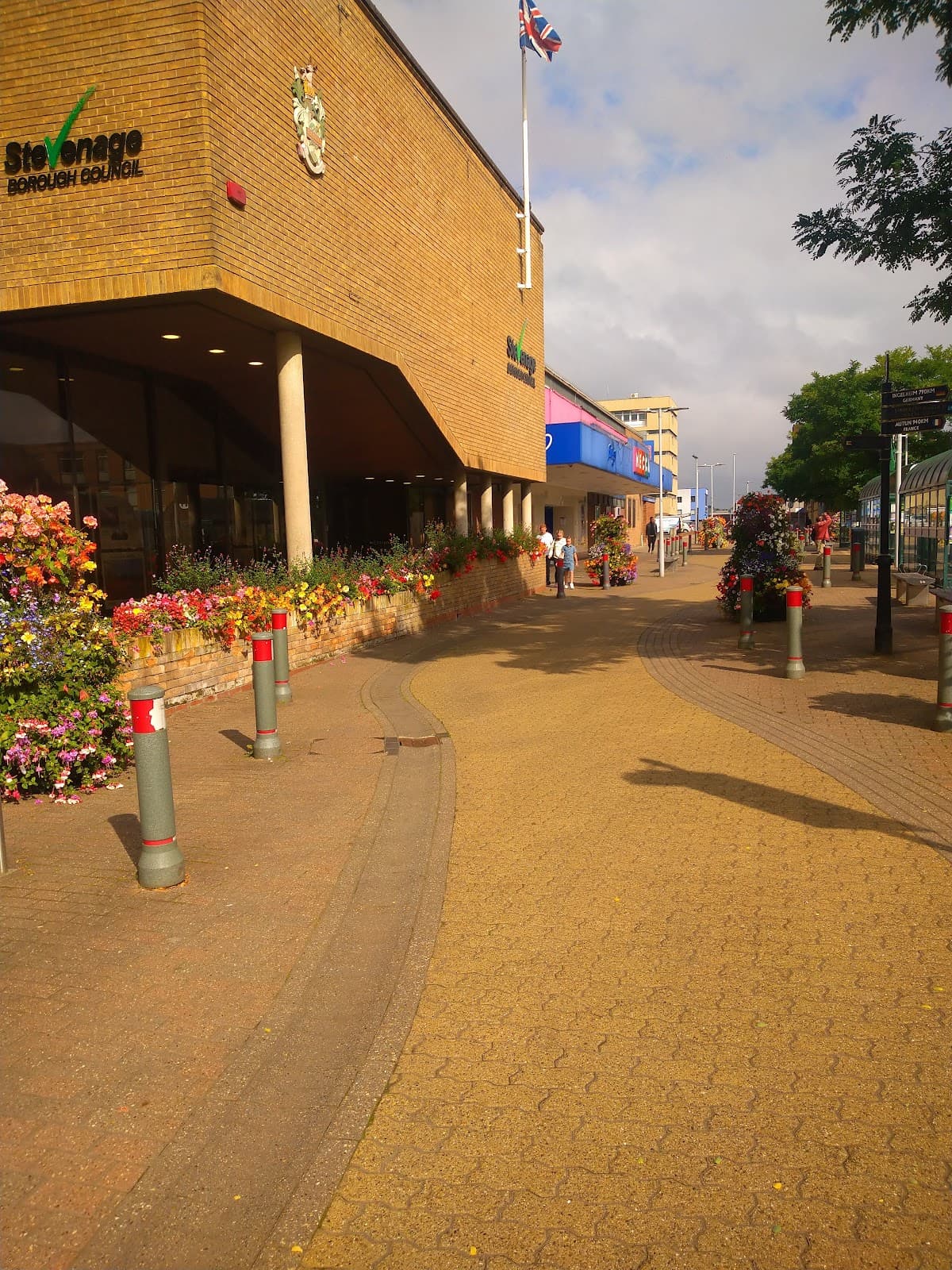 Daneshill House - Image 1