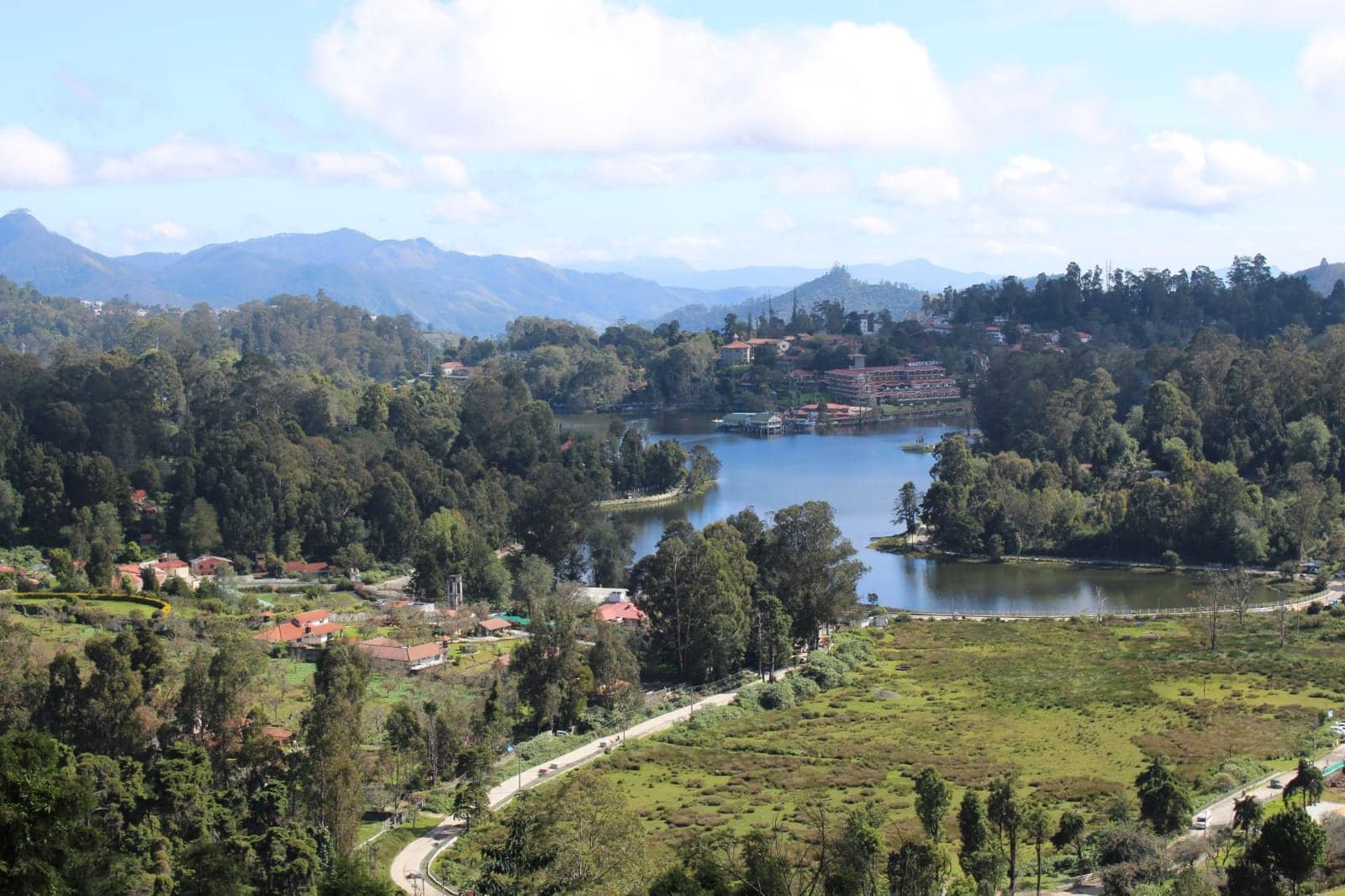Star-Shaped Lake Illusion