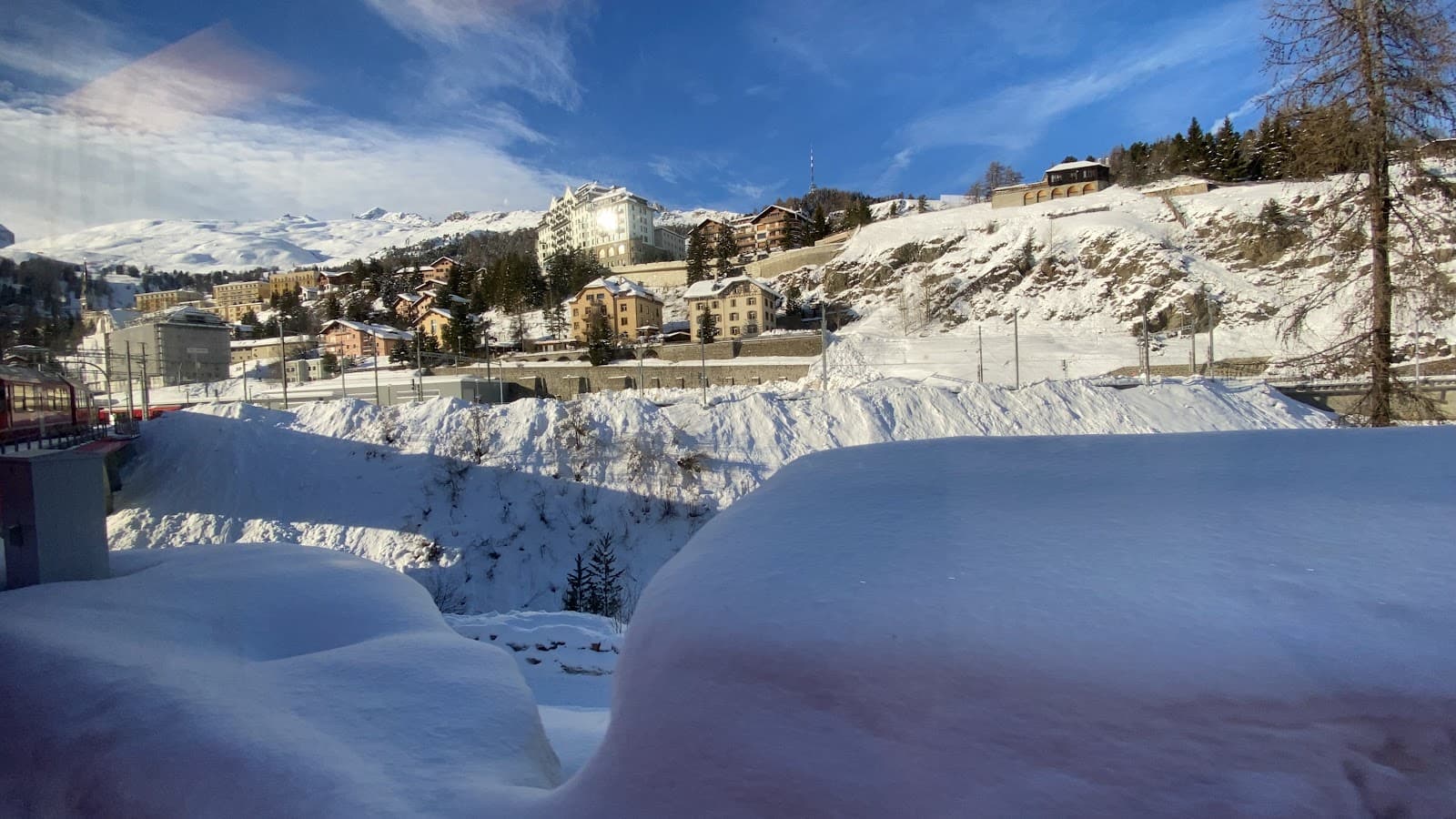 Li Curt Hamlet - Image 1