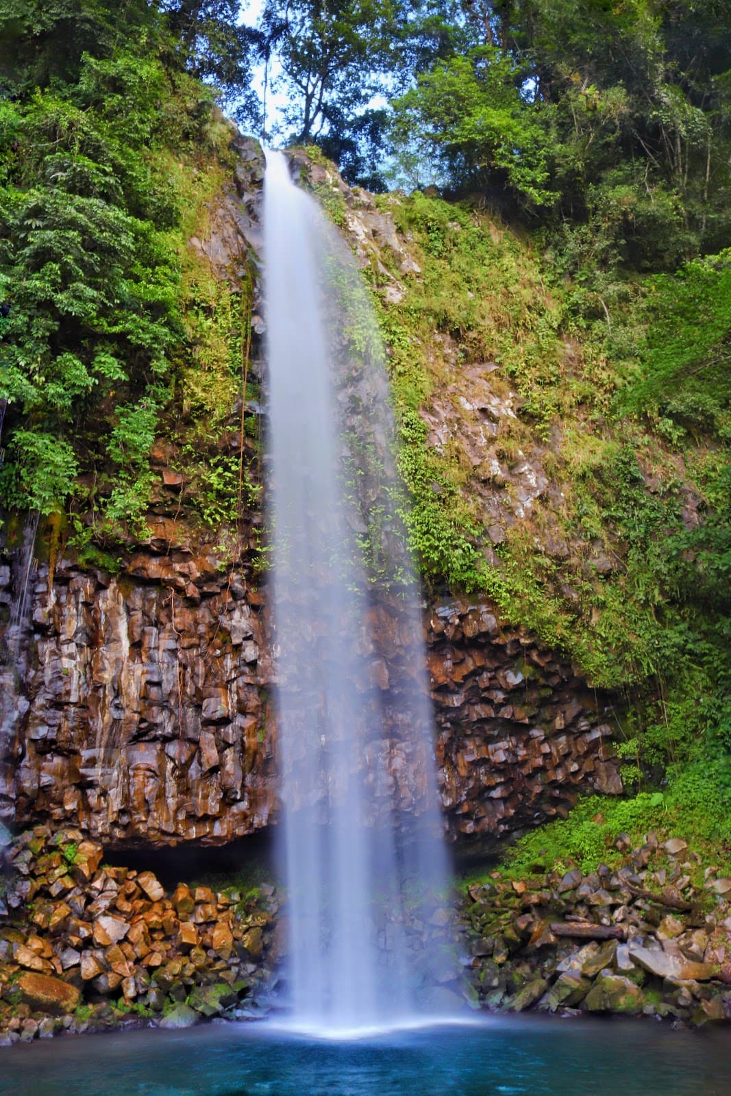 Lembah Anai Waterfall - Image 1