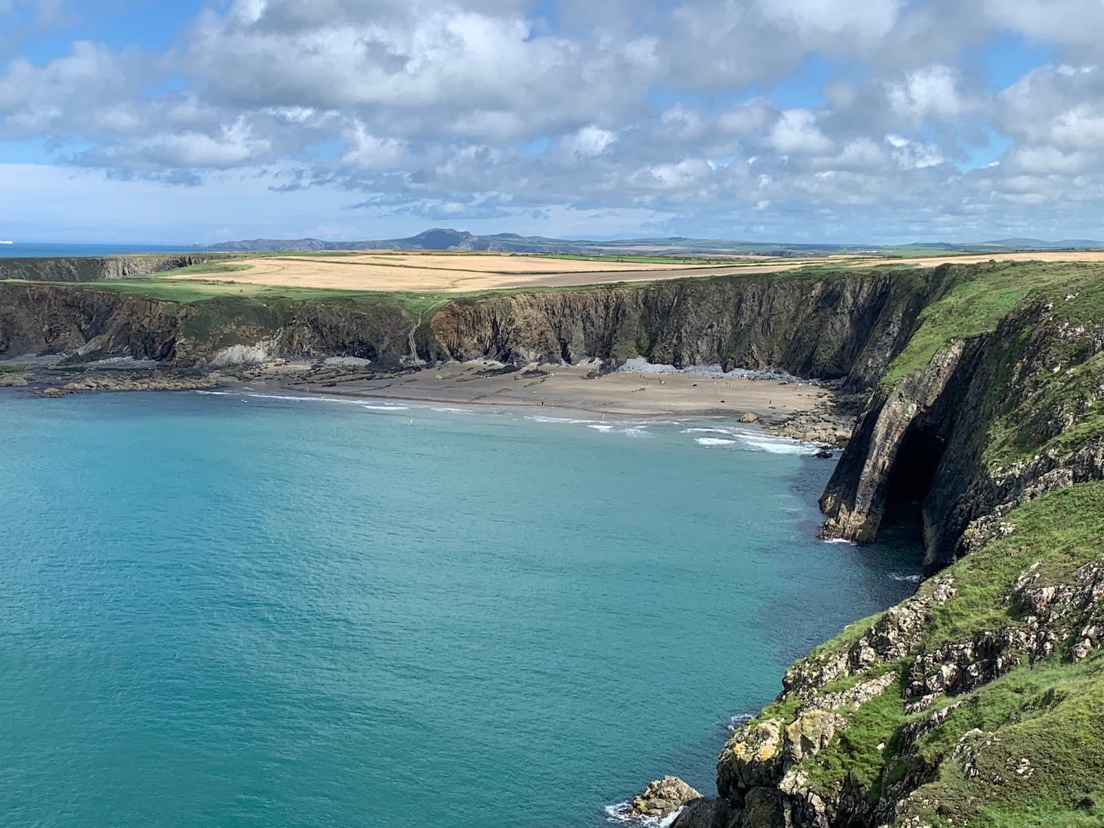 Traeth Llyfn - Image 1