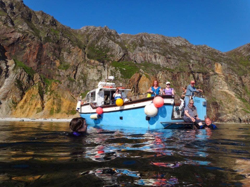 Teelin Pier (Sliabh Liag Boats) - Image 1