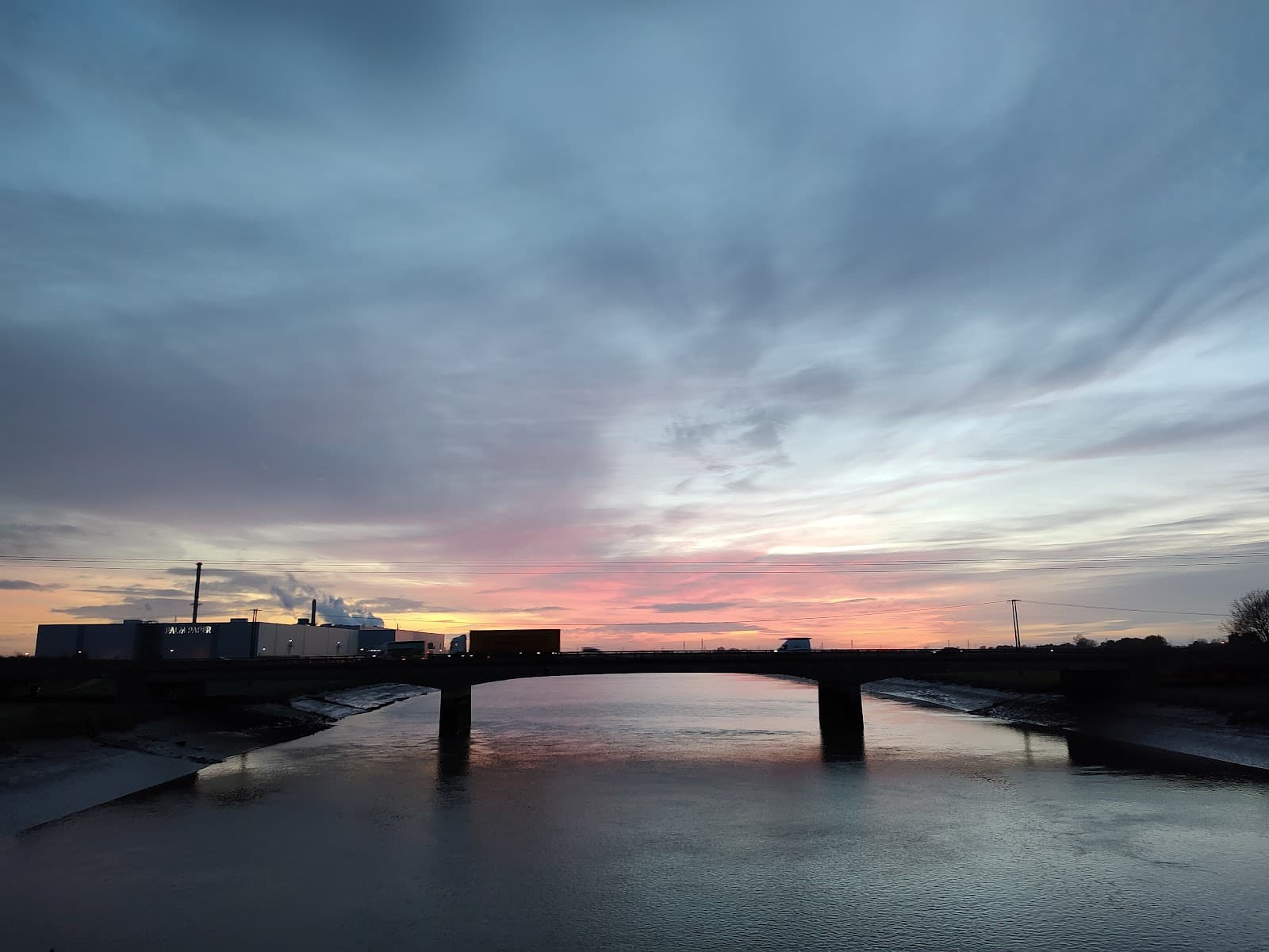 Great Ouse Riverside Walk - Image 1