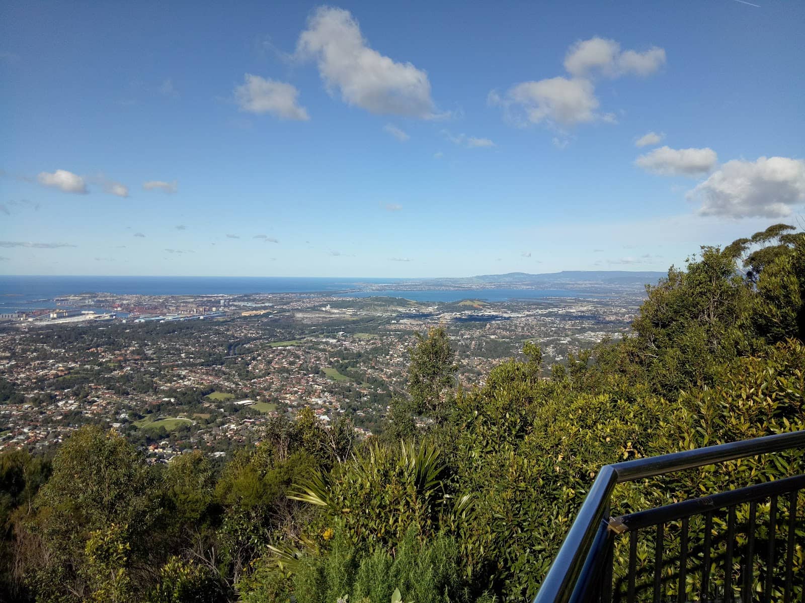 Mount Keira Hiking Trails