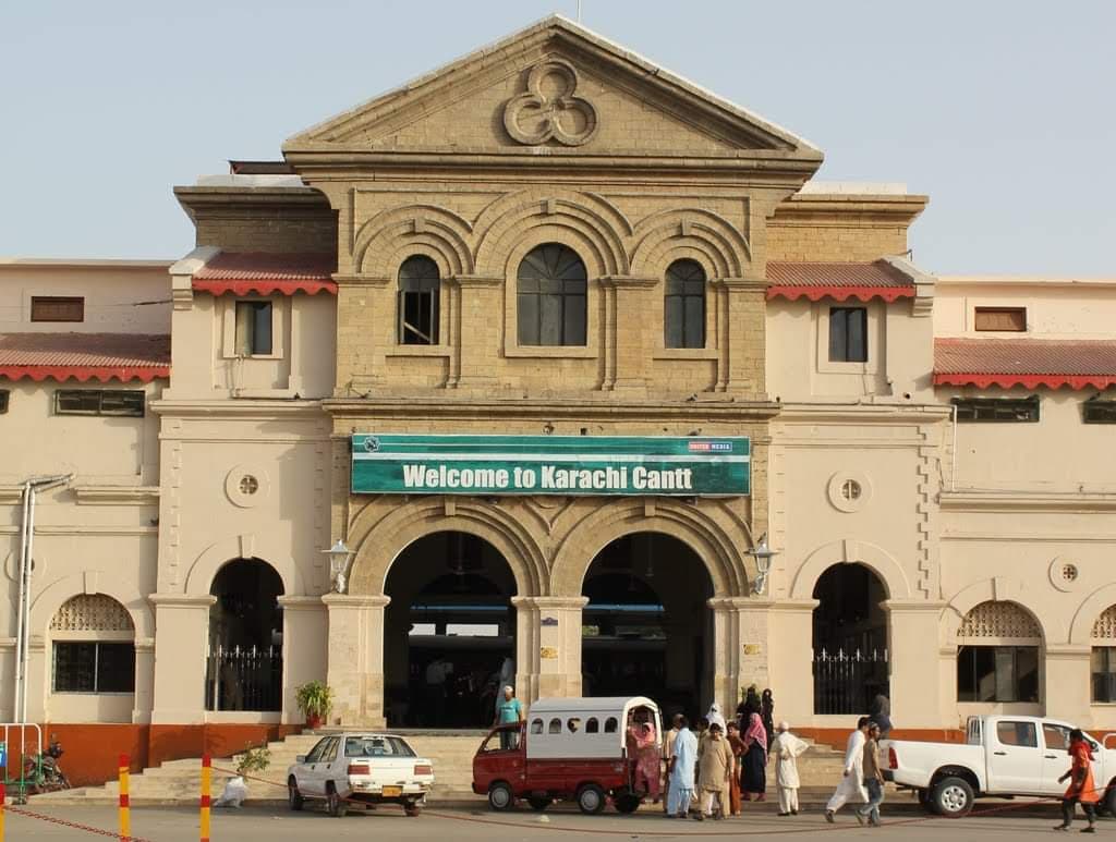 Karachi Cantonment Station - Image 1