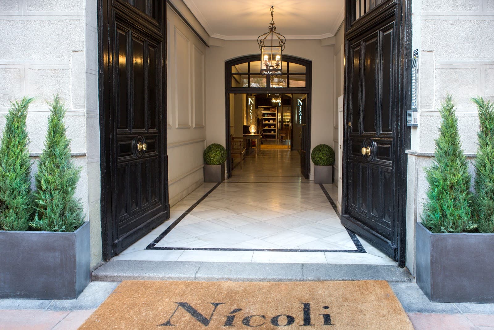 Nícoli, Madrid - Image 1