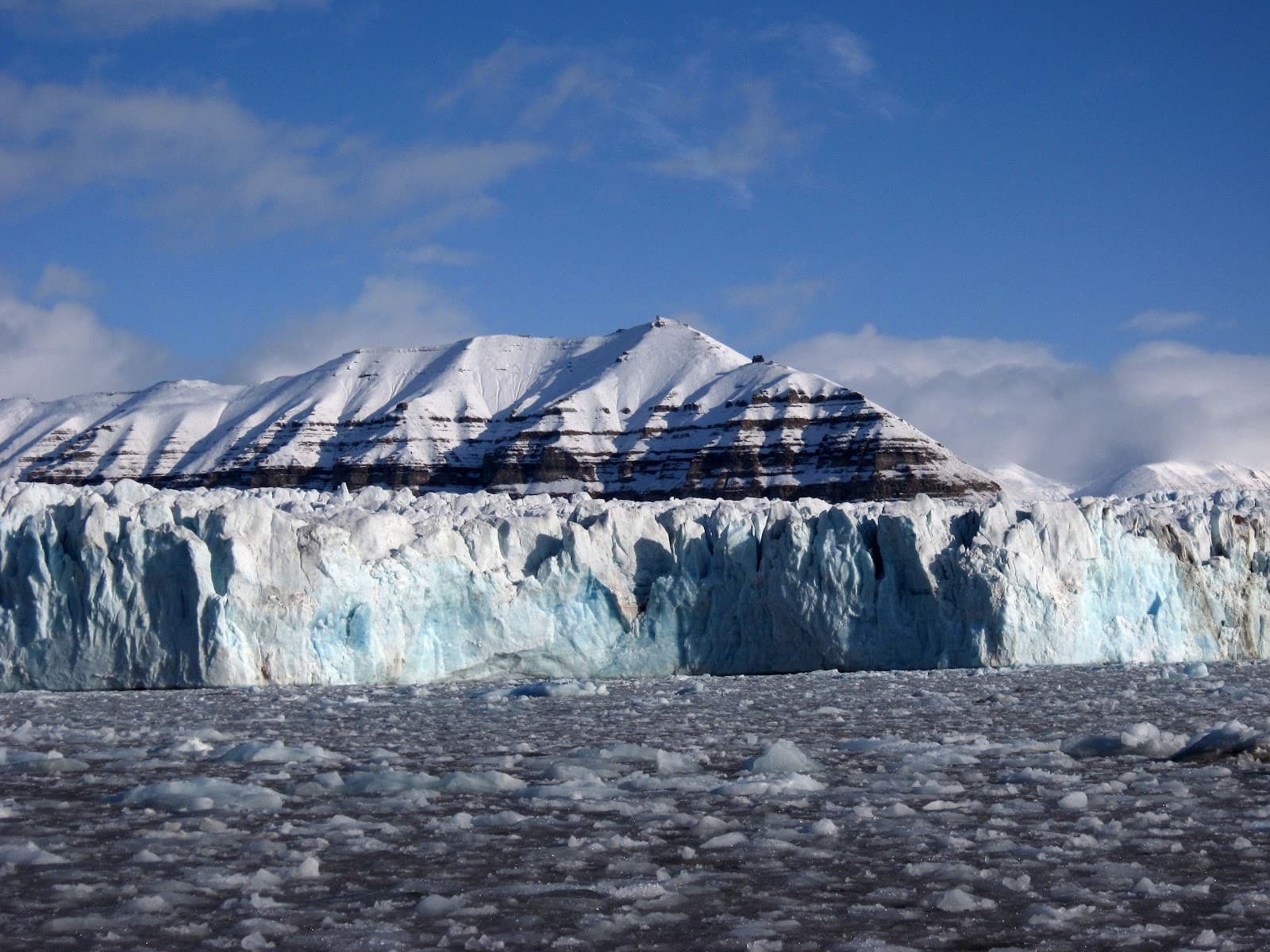 Tunabreen - Image 1