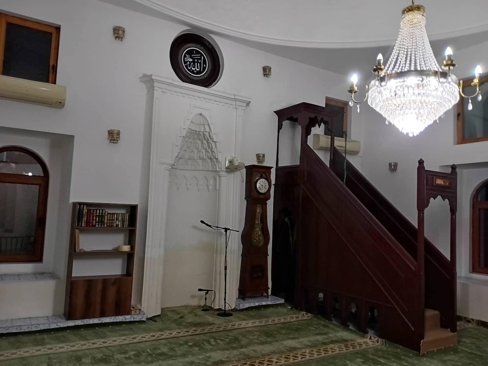 Proximity to Center Shadirvan
