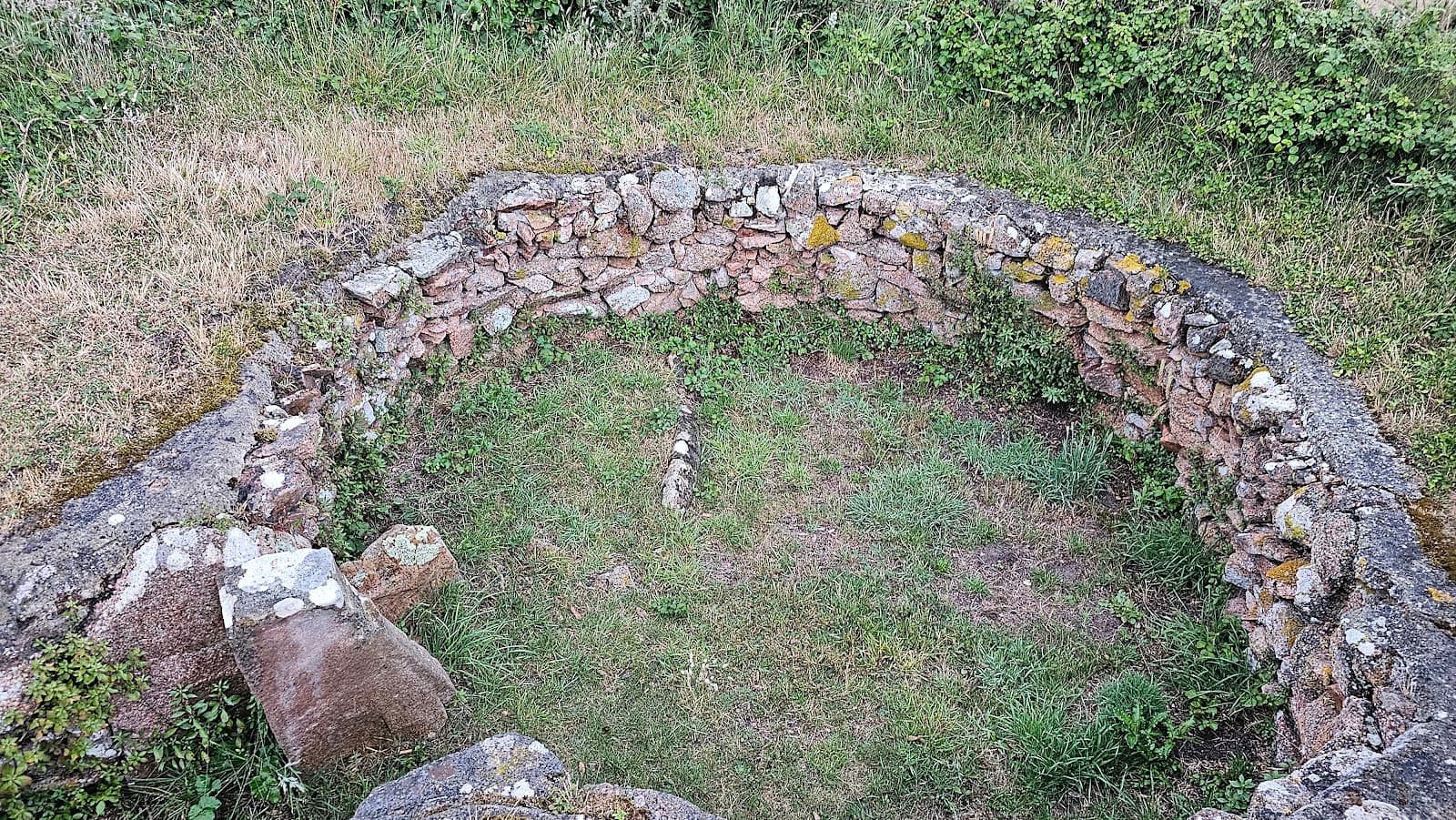 Passage Grave La Sergenté - Image 1