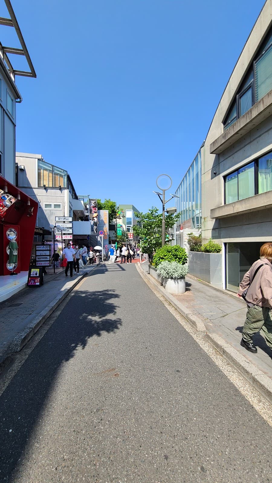Ura-Harajuku Street Art Tokyo - Image 1