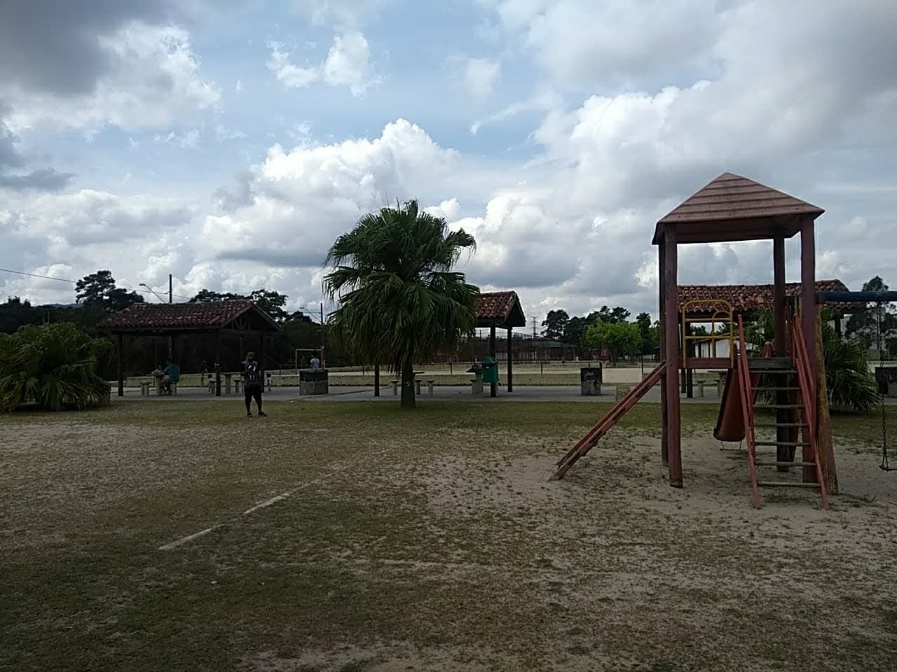 Parque Leon Feffer Mogi das Cruzes - Image 1