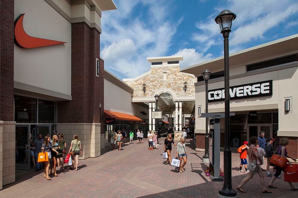 Twin Cities Premium Outlets - Image 1