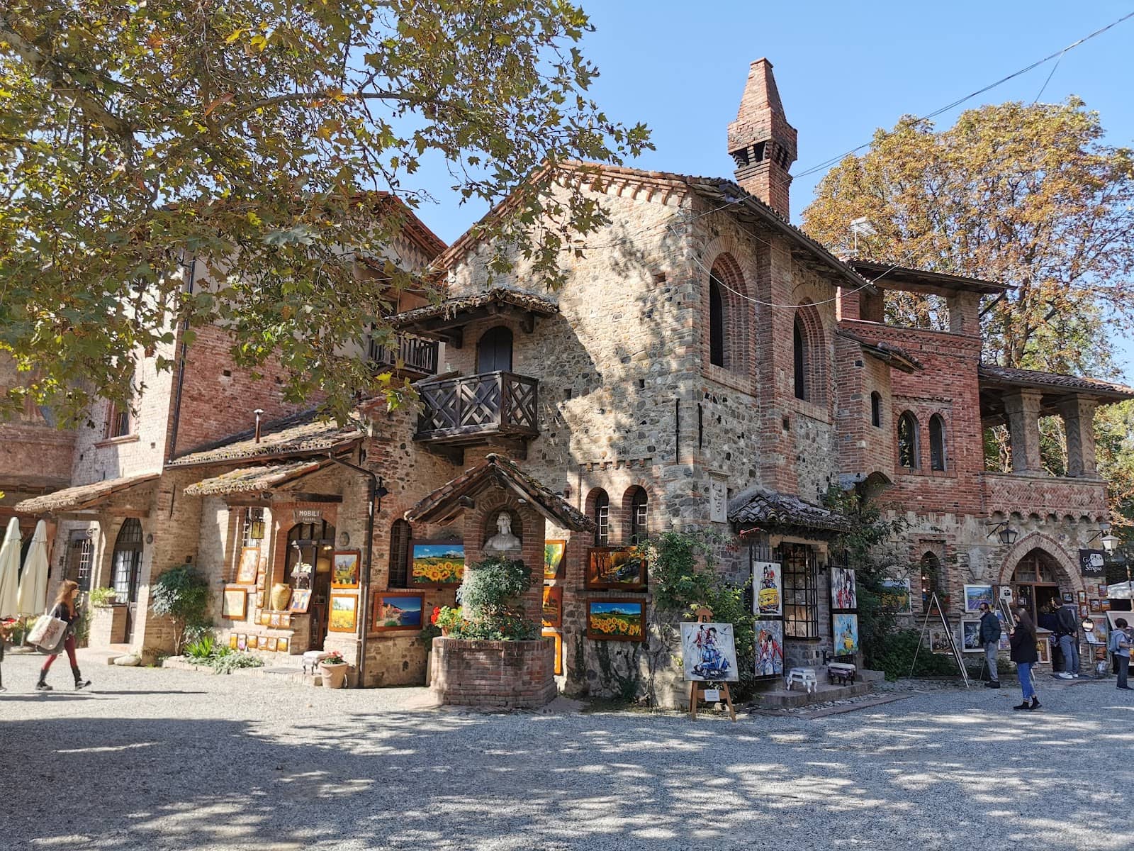 Artisan Shops & Boutiques