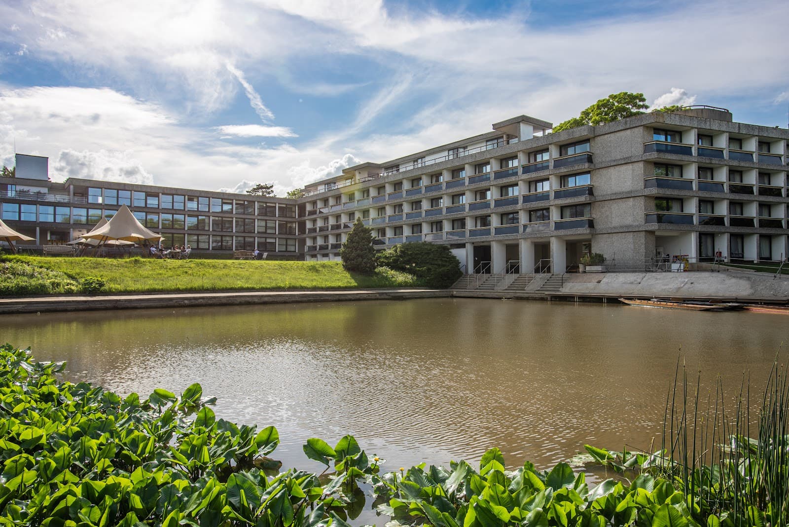 Wolfson College Cambridge - Image 1