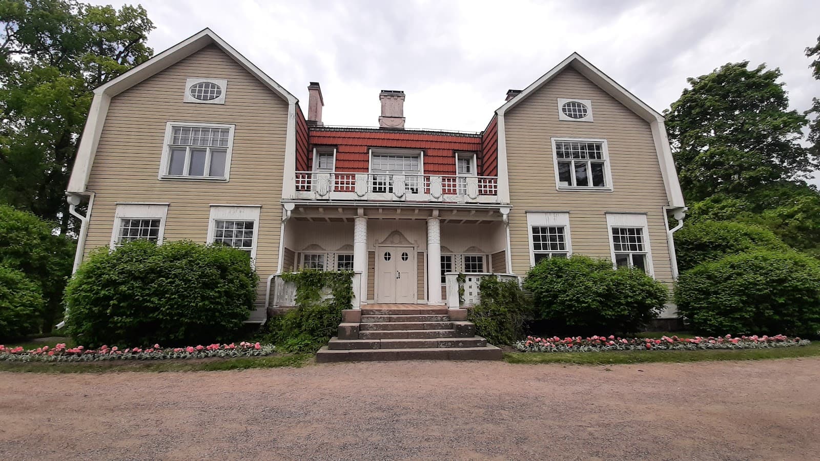 Håkansböle Manor Park - Image 1