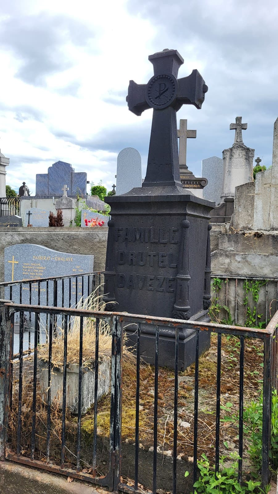 Cimetière du Crêt de Roc - Image 1