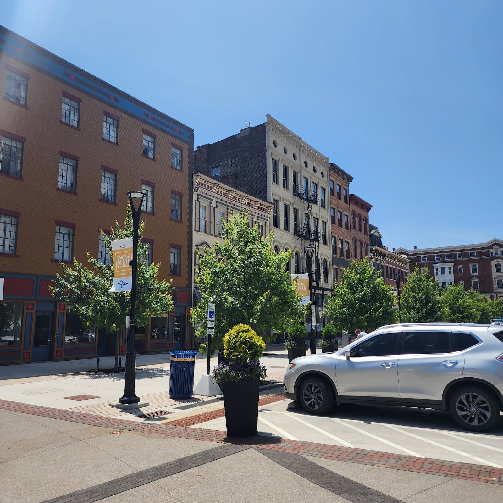 Court Street Plaza - Image 1