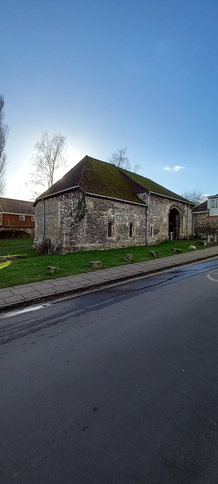 Hyde Abbey Garden and Gatehouse - Image 1