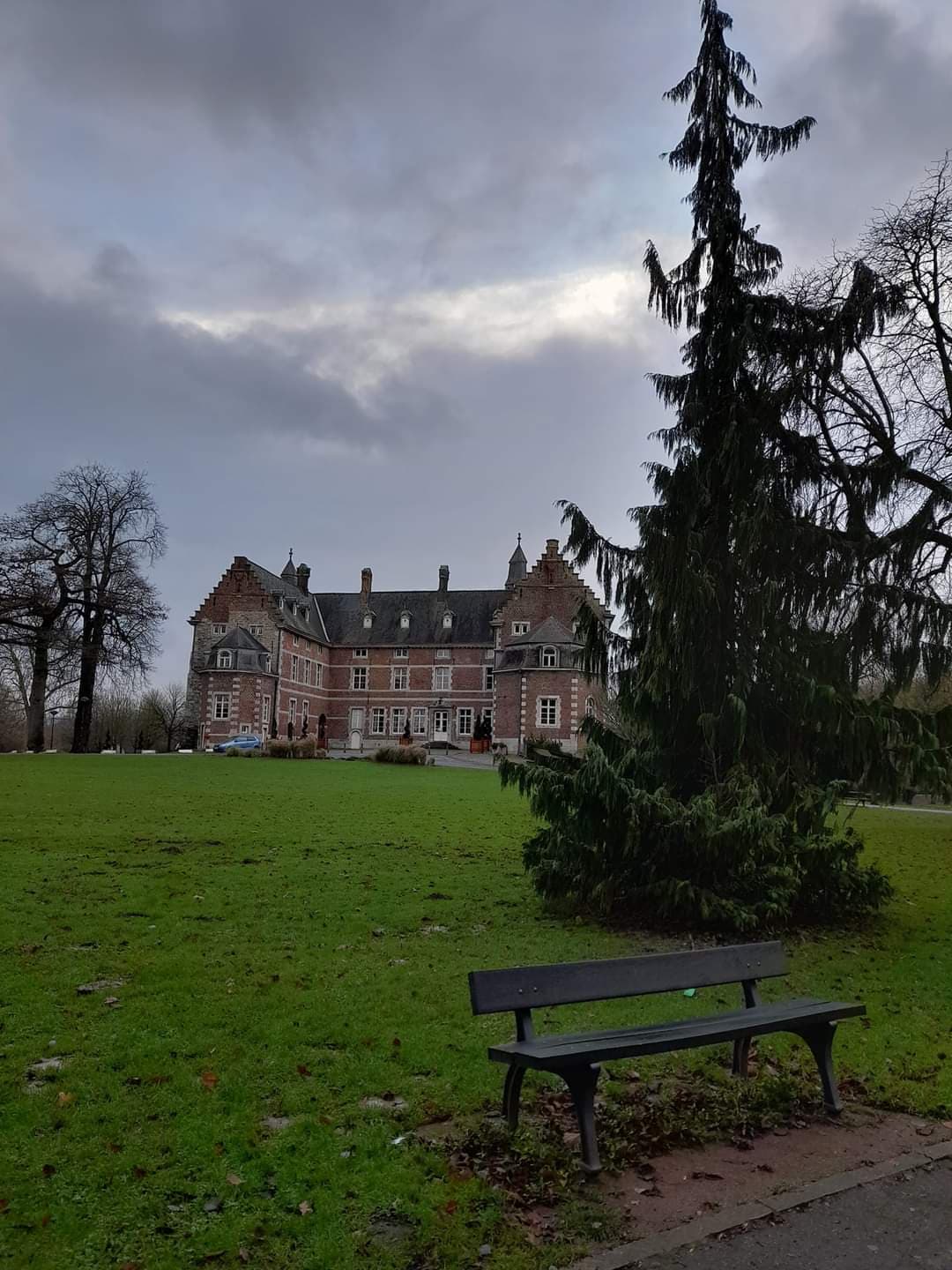Parc de Monceau-sur-Sambre - Image 1