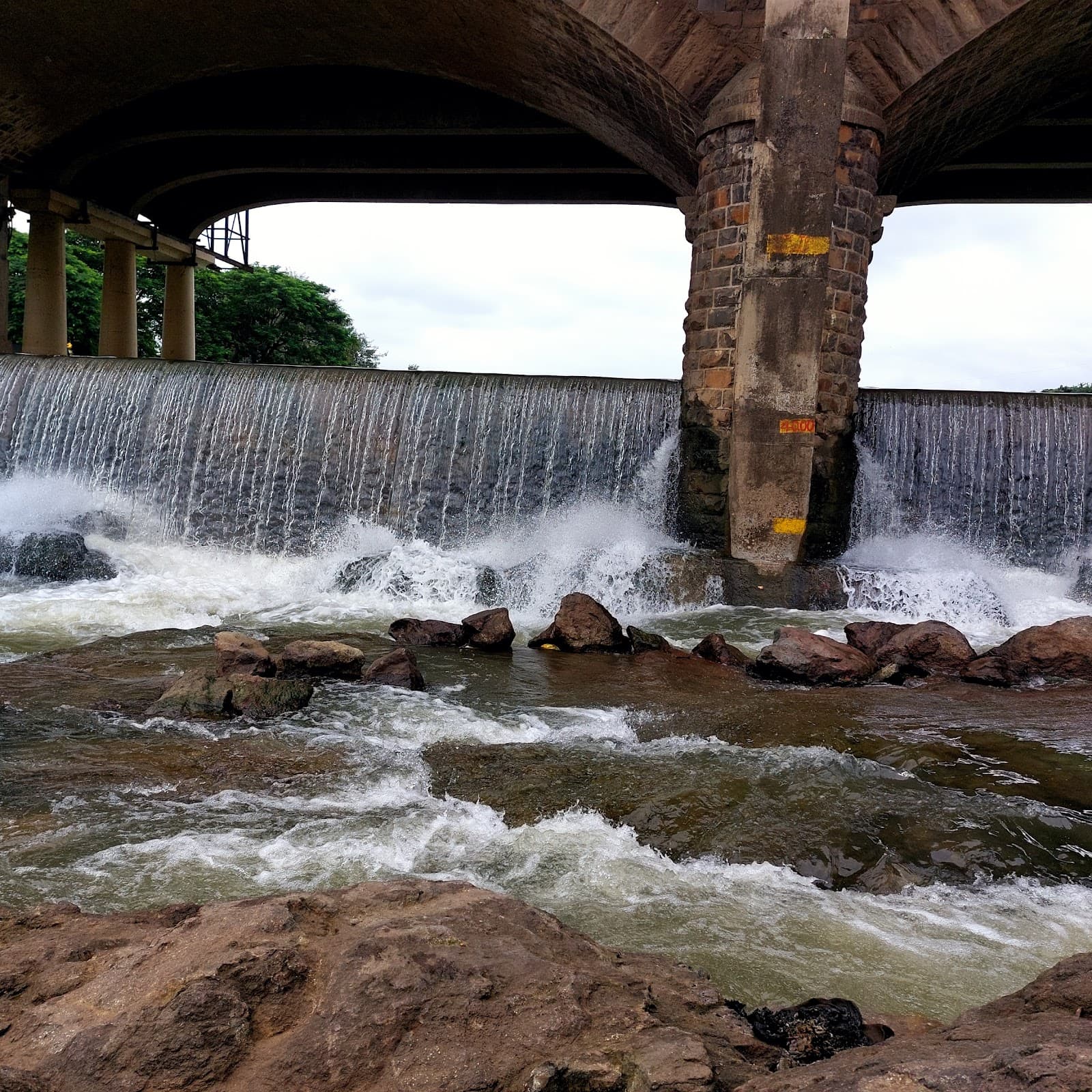 Holkar Bridge Victoria Bridge - Image 1