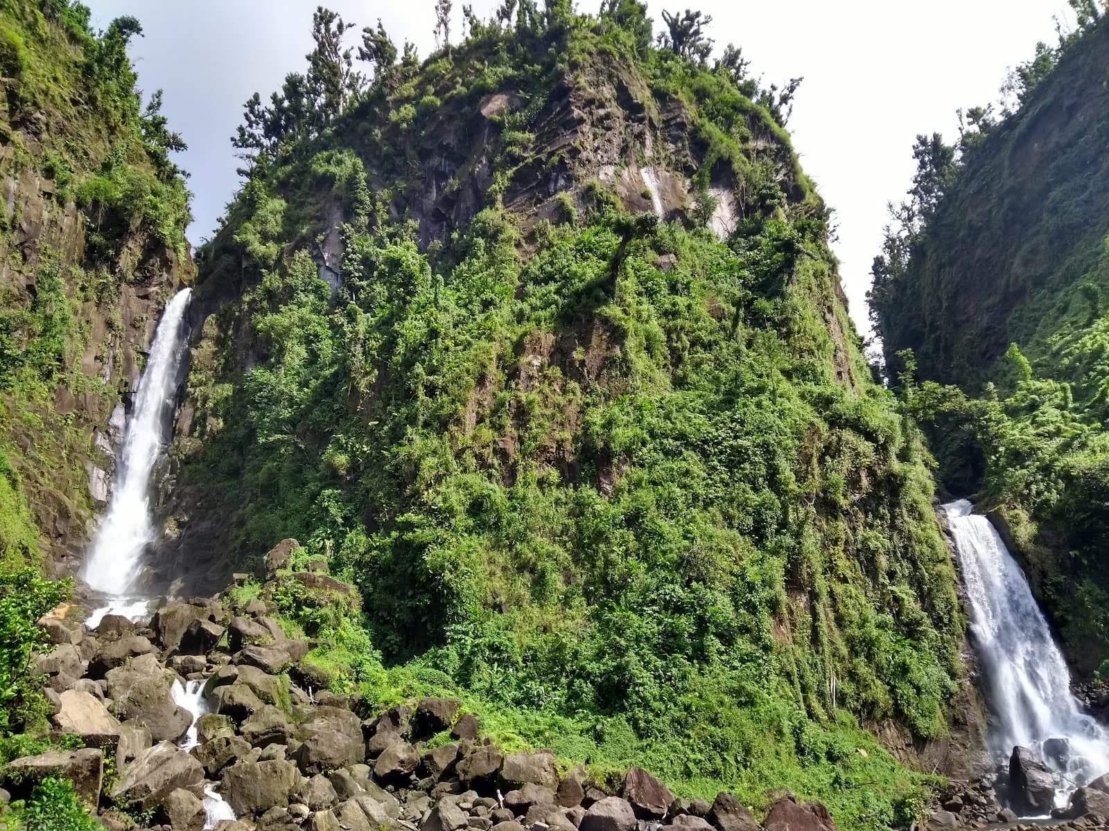 Trafalgar Falls - Image 1