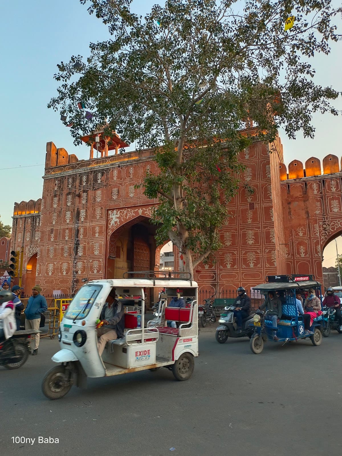 Sanganeri Gate Jaipur - Image 1