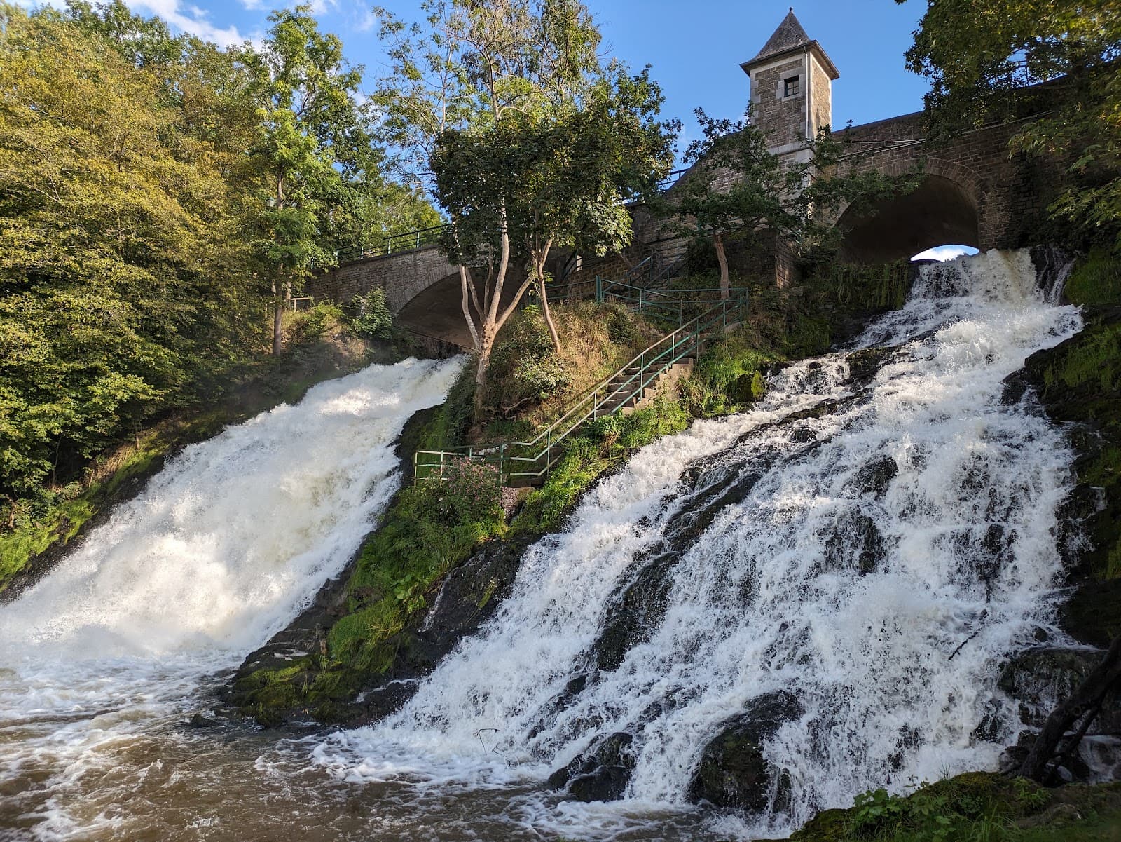 Coo Waterfall - Image 1