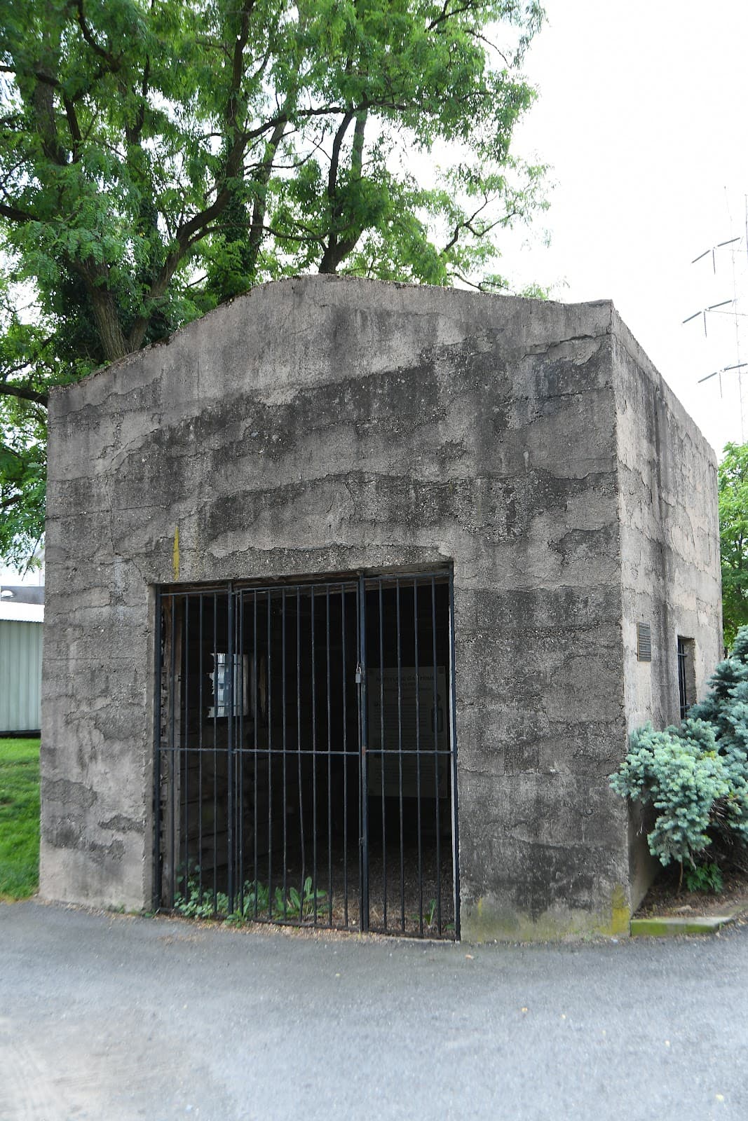 Herndon Historic District - Image 1